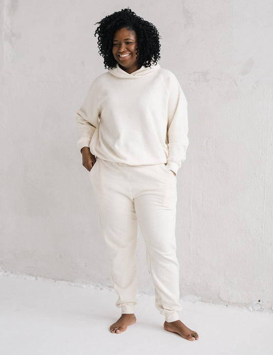 The Women's Essential Sweatpant - Natural